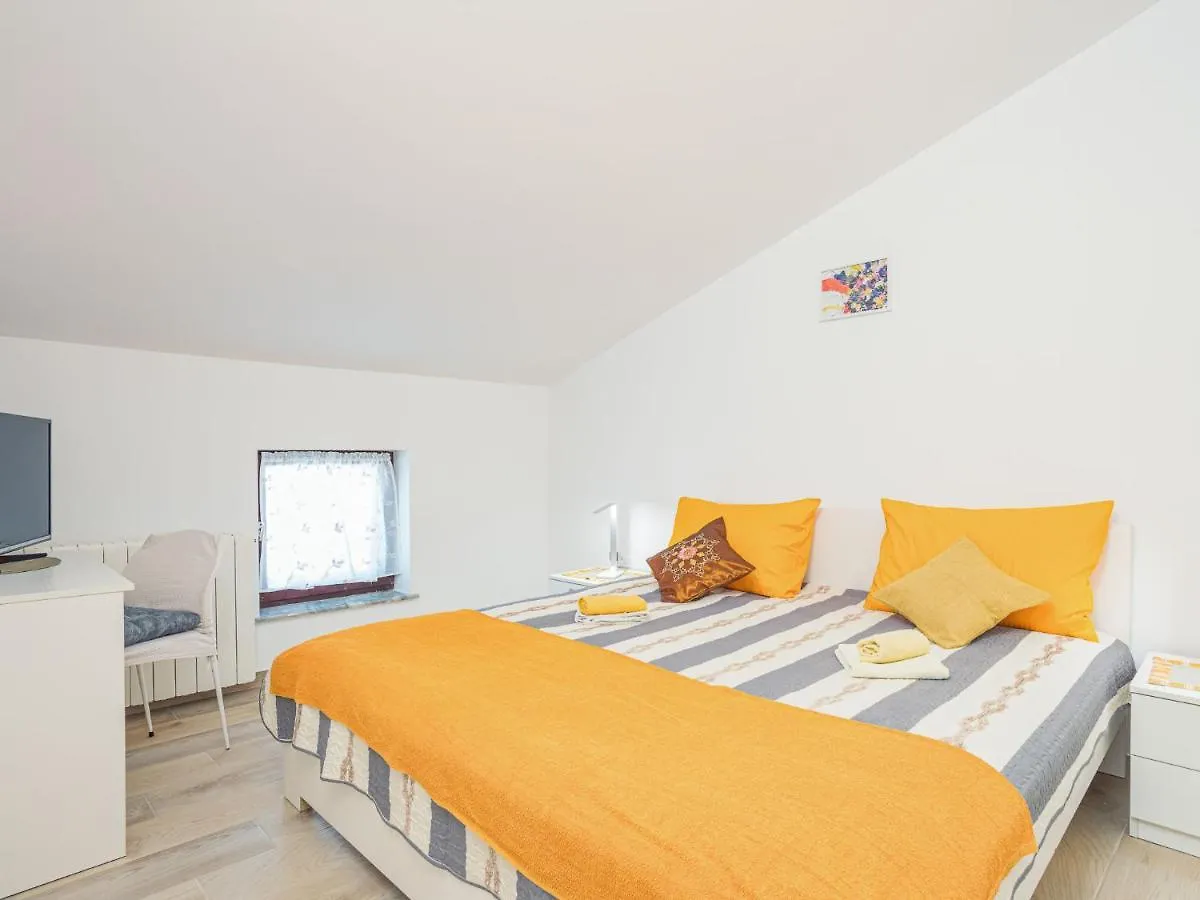 Apartment Bellevue - Pul330 By Interhome Pjescana Uvala