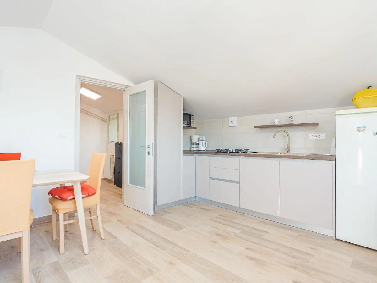 Apartment Bellevue - PUL330-1 Pjescana Uvala