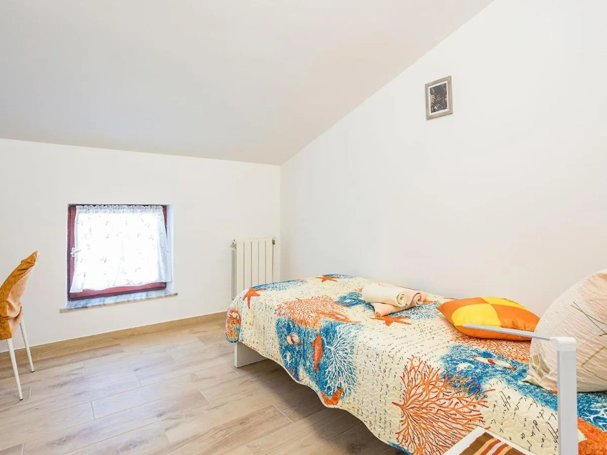 Apartment Bellevue - Pul330 By Interhome Pjescana Uvala